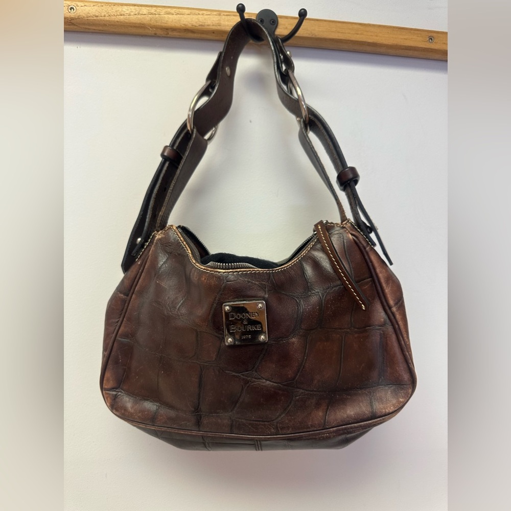 Dooney & Bourke croc shoulder bag brown.